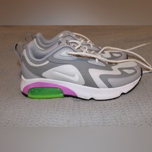 Nike Air Max 200 Gray